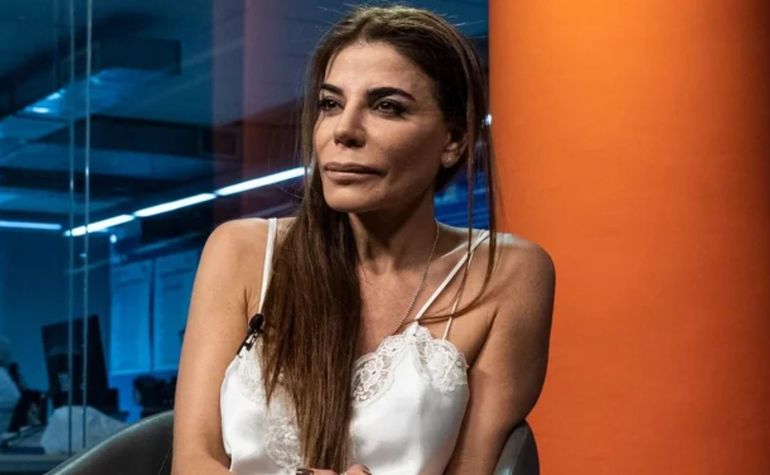 Zulemita Menem pone en jaque a Carlitos Nair. Zulemita Menem pone en jaque a Carlitos Nair.