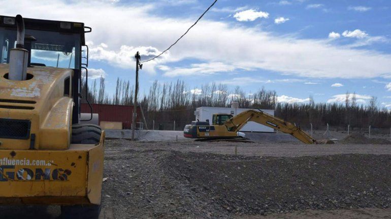 Denuncian ataques de desocupados en una obra en Senillosa