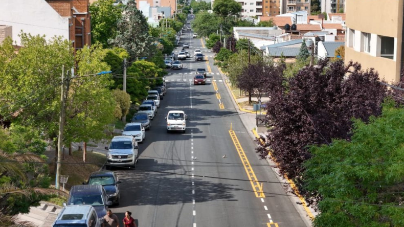 De la Avenida Argentina a la calle Alderete: los nuevos frentes de repavimentación en la ciudad | LM Neuquen De la Avenida Argentina a la calle Alderete: los nuevos frentes de repavimentación en la ciudad