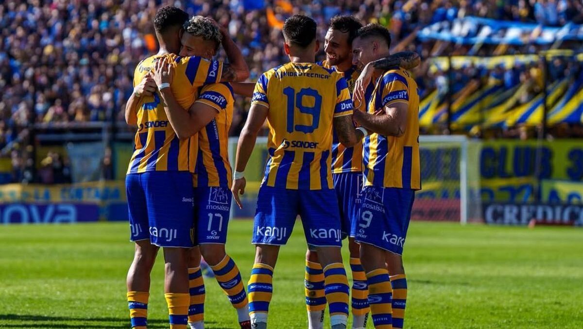 Impresionante: el fantástico golazo desde mitad de cancha que le dio un triunfo clave a Atlanta