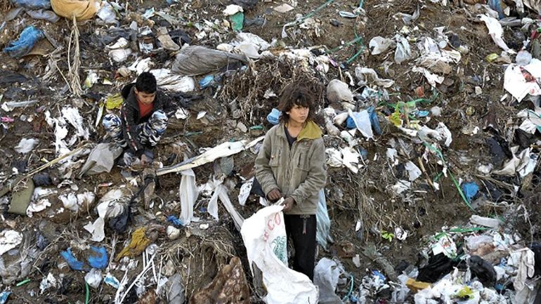 Los pobreza. Un tema que debería estar al tope de la agenda política a partir de mañana.