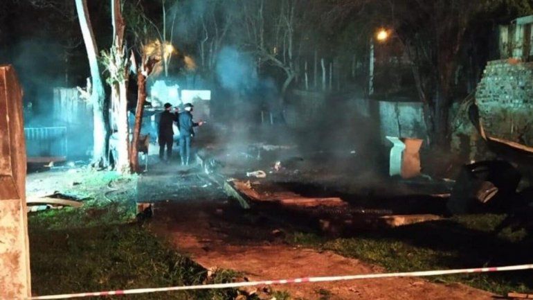 Quiso asustar al novio: incendió la casa y lo mató a él y a su hijo