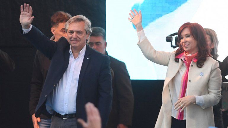 Alberto Fernández y CFK encabezaron un acto multitudinario ante la militancia
