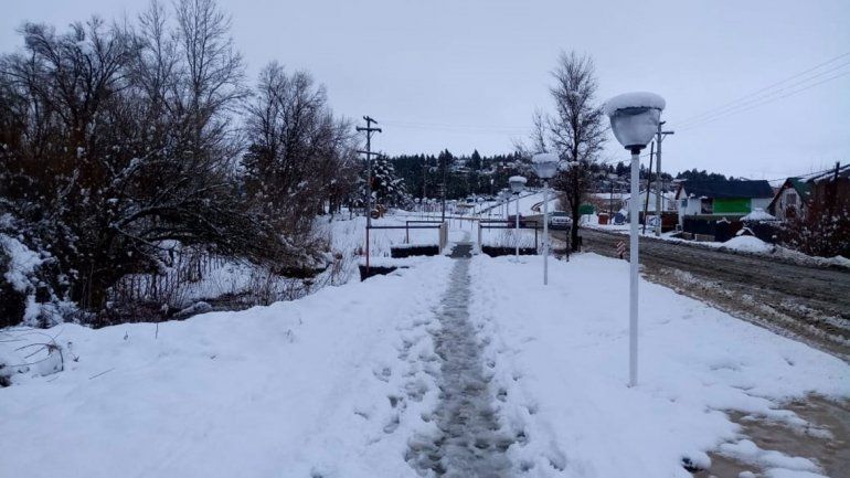 La cordillera sufre por el apagón y la nieve