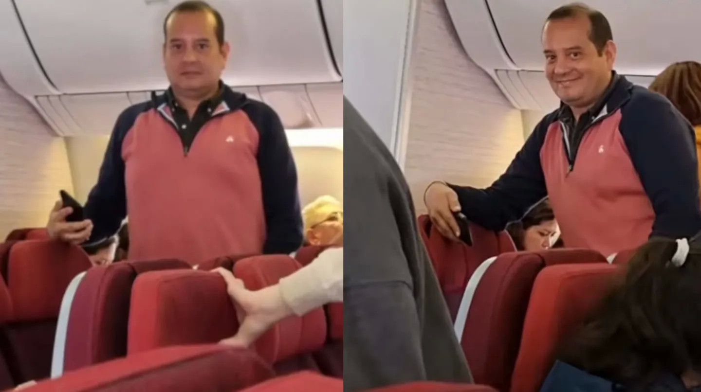 Se escapó del trabajo para irse de vacaciones y en el avión se encontró con su jefe