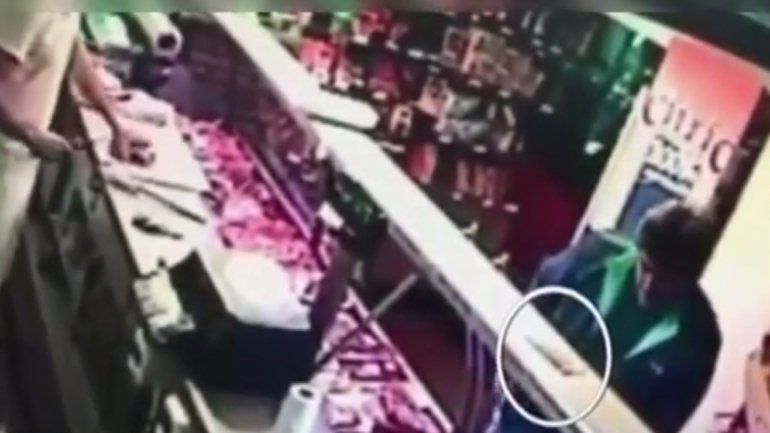 Acusan a Pachu Peña de robar en una carnicería