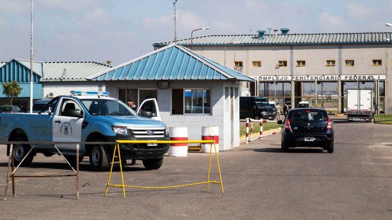 López se entregó ayer a la madrugada en el edificio Centinela.