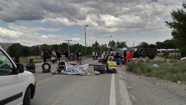 Chos Malal: trabajadores aceptaron propuesta y levantaron el piquete
