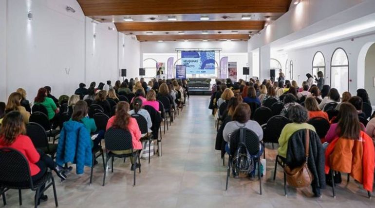 De qué se trata el programa neuquino para consolidar el liderazgo de mujeres