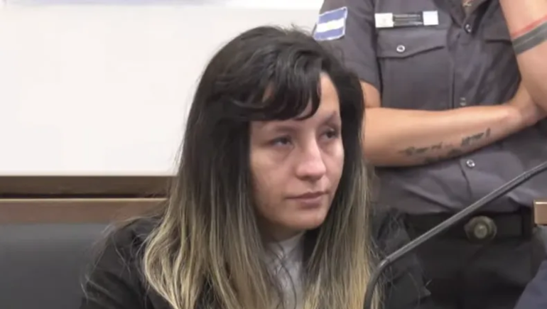 Fue condenada a perpetua por envenenar a su pareja y su hijastro y ahora pide salir