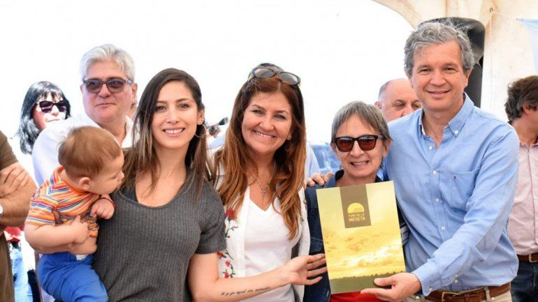 Entregan 365 lotes a familias que van a vivir en la meseta