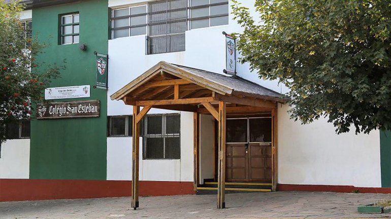 Detuvieron en Bariloche a un hombre que se masturbaba frente a estudiantes secundarios