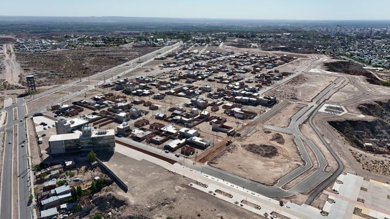 Se consolida la avenida que conecta los miradores y 50 nuevas cuadras próximas al Polo Científico Tecnológico | LM Neuquen Se consolida la avenida que conecta los miradores y 50 nuevas cuadras próximas al Polo Científico Tecnológico