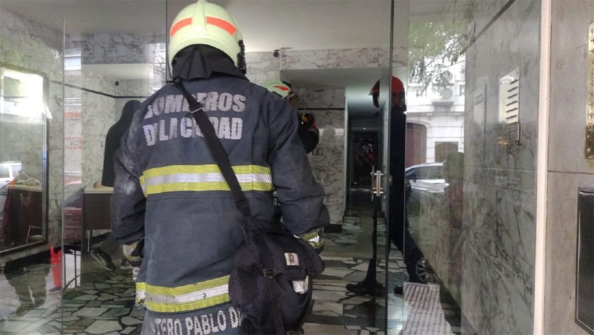 Monóxido: un muerto y 17 intoxicados en un edificio porteño