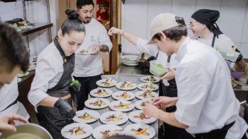 traful invita: una propuesta que combina musica y gastronomia