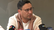 Gabriel Vega habló con la prensa. Gabriel Vega habló con la prensa.