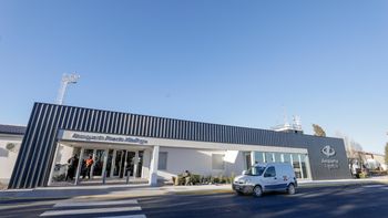 El aeropuerto de Madryn sería la base en Chubut para la conexión directa con Brasil. El aeropuerto de Madryn sería la base en Chubut para la conexión directa con Brasil.