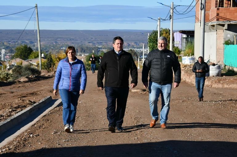 Avanza la pavimentación en el sector Yupanqui y Gaido anunció 50 cuadras más de asfalto