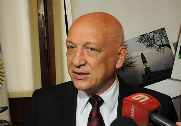 Amenaza a Bonfatti: identifican el celular