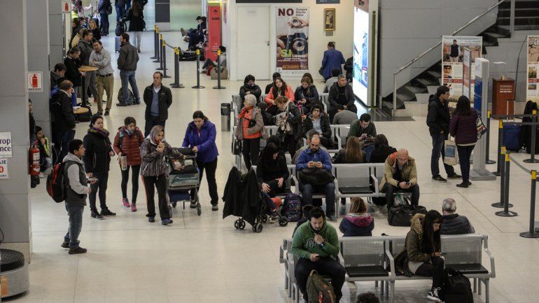 El Municipio trasladó los controles de los colectivos en el aeropuerto.&nbsp;