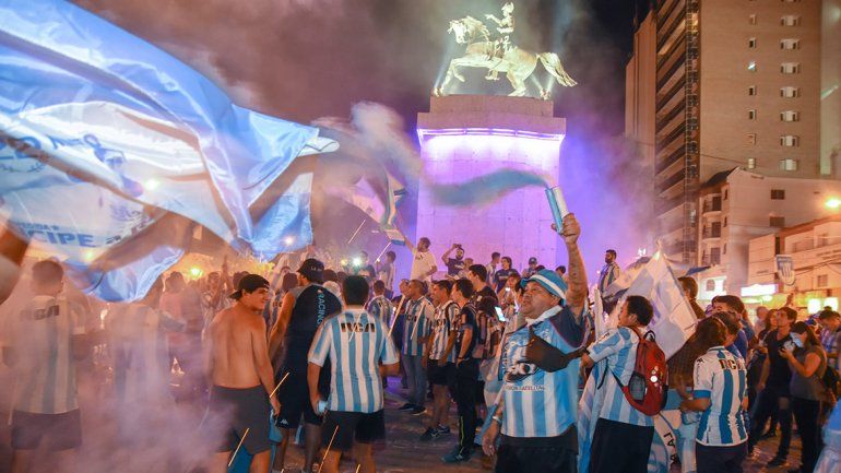 Neuquén festejó el título de la Academia