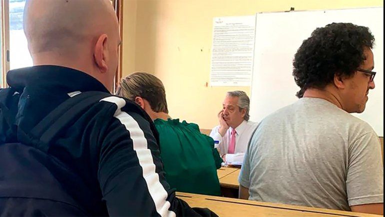Alberto Fernández vuelve a dar clases en la UBA pero a distancia