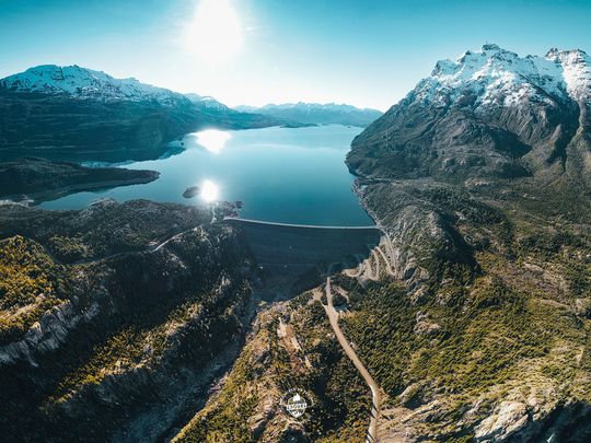 El imponente complejo hidroeléctrico Futaleufú, en Chubut (Patagonia). Foto: @turismoesquel