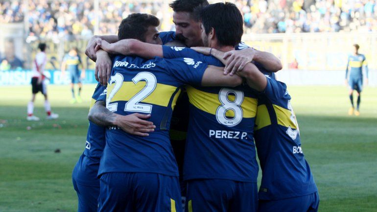 En San Juan, Boca sacó  pequeña Lux de ventaja