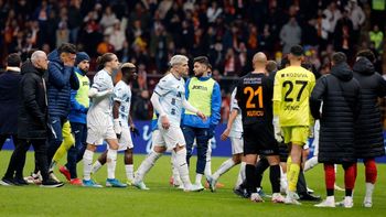 1739139725823-galatasarayjpg (1).jpg