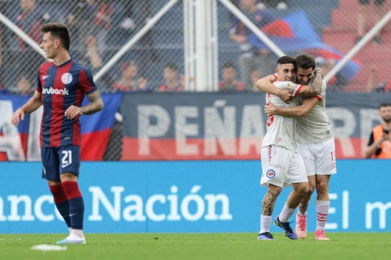 San Lorenzo perdió y cortó un récord con 100 años de vigencia