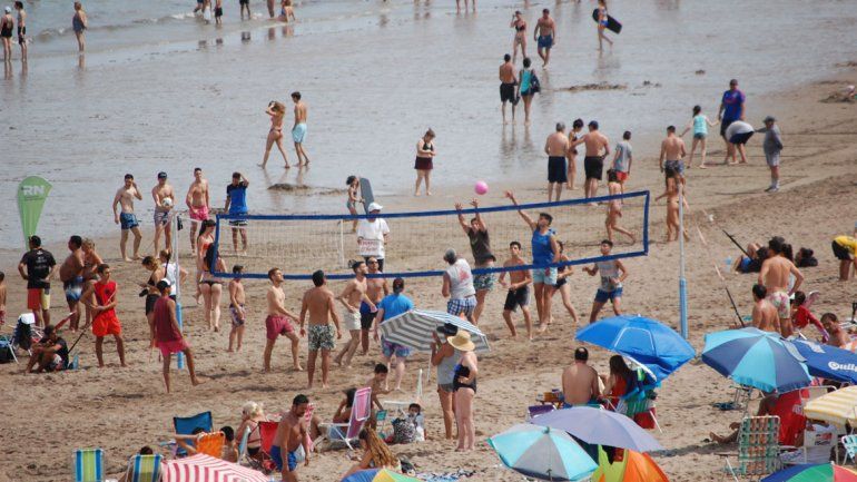 En la Cuarta y Quinta bajada se pueden practicar deportes gratuitos en plena playa.