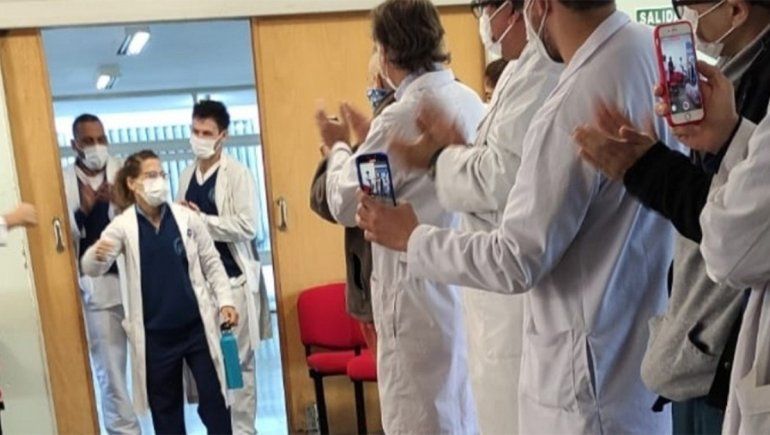 El emotivo recibimiento a la Peque Pareto en su regreso al trabajo