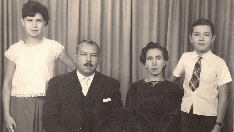 Don Bazzana, María y los hijos mayores.