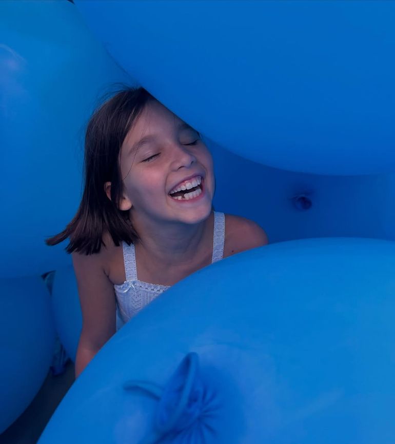 Indra lleva varios meses viviendo en Reino Unido. Indra lleva varios meses viviendo en Reino Unido.