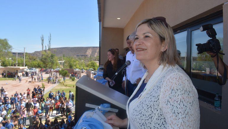 Norma Sepúlveda asumió con un fuerte respaldo petrolero