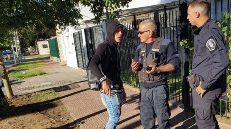 Centurión pasó un semáforo en rojo , se negó a la alcoholemia y quiso arreglar con la Policía