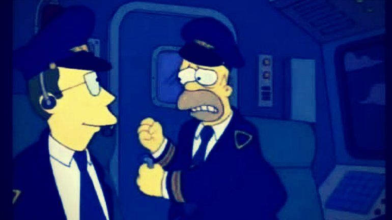 Homero Simpson el capitán de un vuelo de Aerolíneas