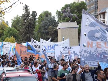 Las últimas marchas copncovadas por la CGT Neuquén.