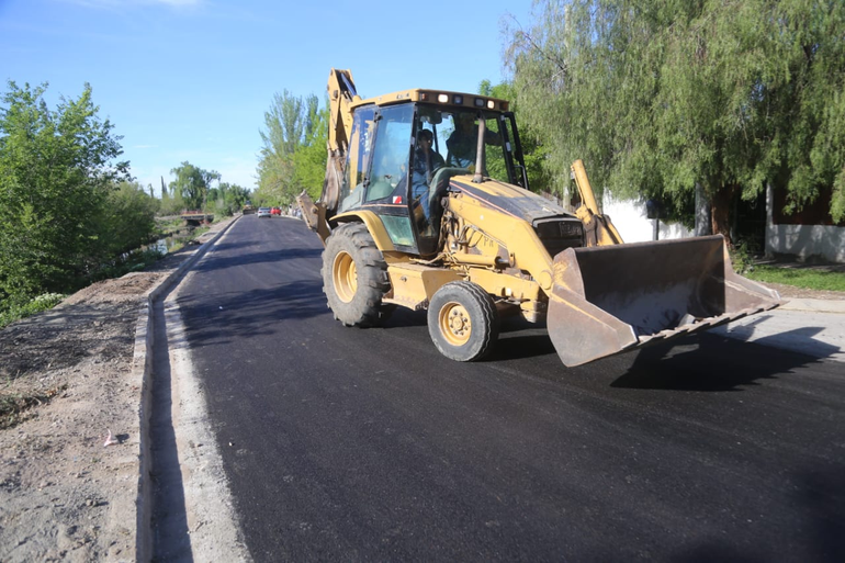 Una máquina en el sector de obras.