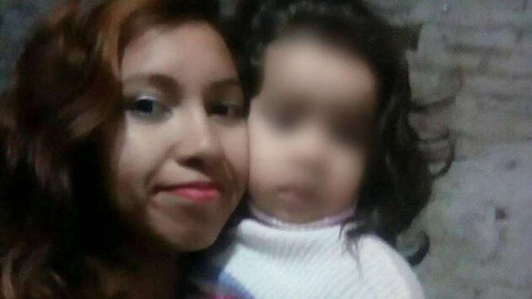 Asfixió a su hija de dos años porque no tenía para darle de comer