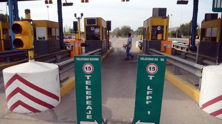 Insisten en que Vialidad remueva las cabinas del ex peaje