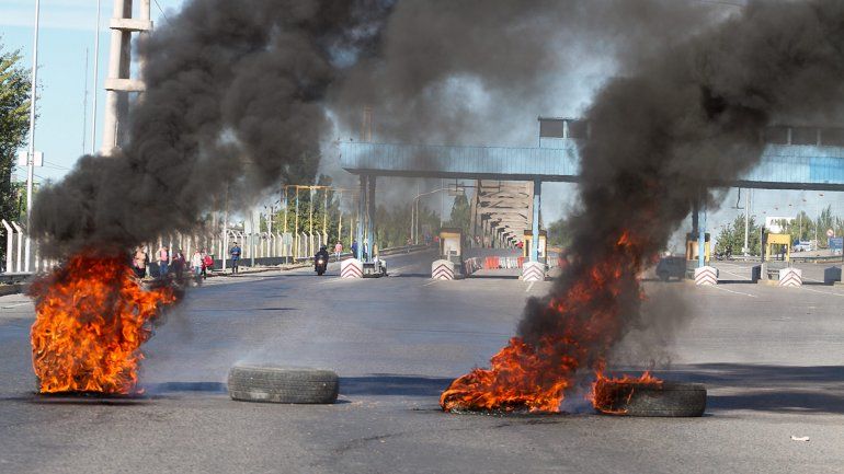 ATE se movilizará a los puentes que unen Neuquén y Cipolletti.