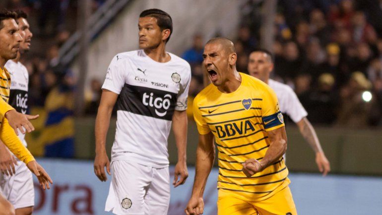 Díaz festeja su gol.