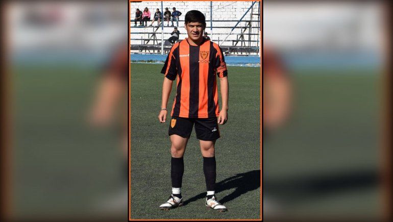 Investigan el crimen de un futbolista de Petrolero Argentino