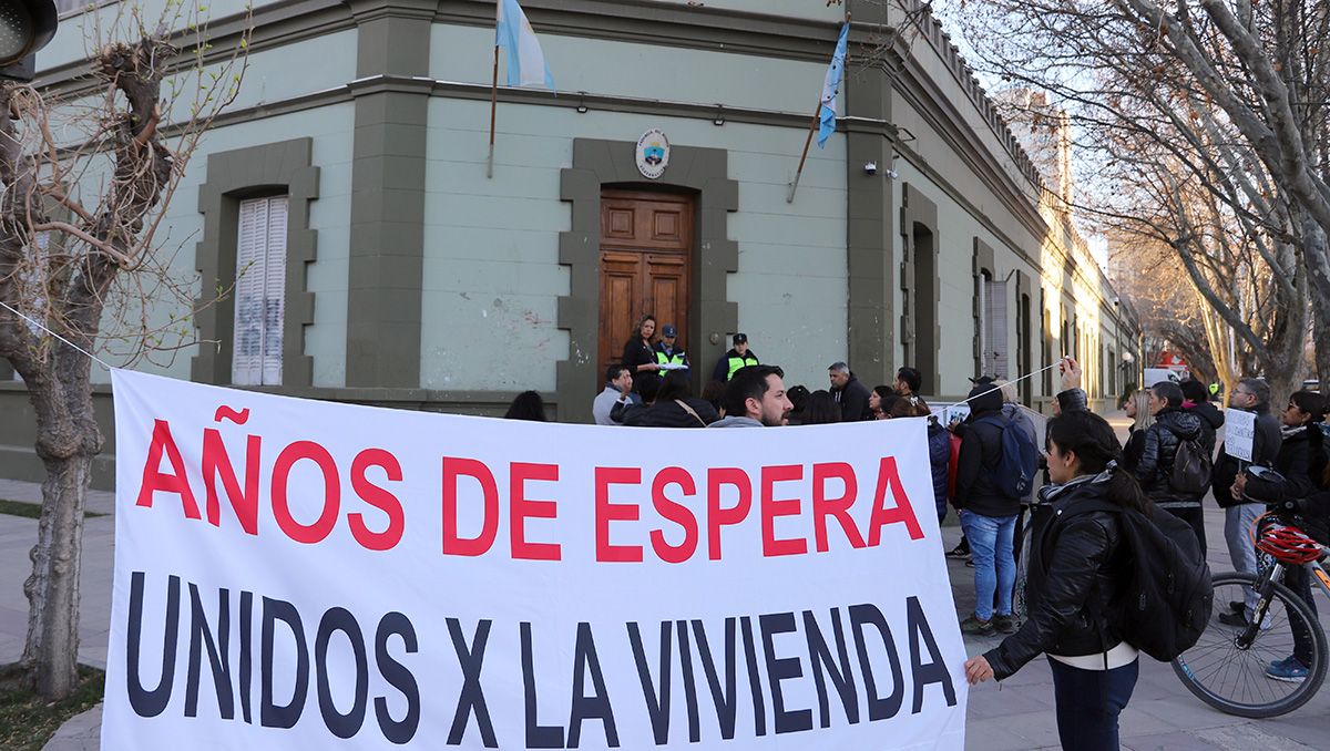 Una de las tantas movilizaciones de los damnificados de la Cooperativa 127 Hectáreas.