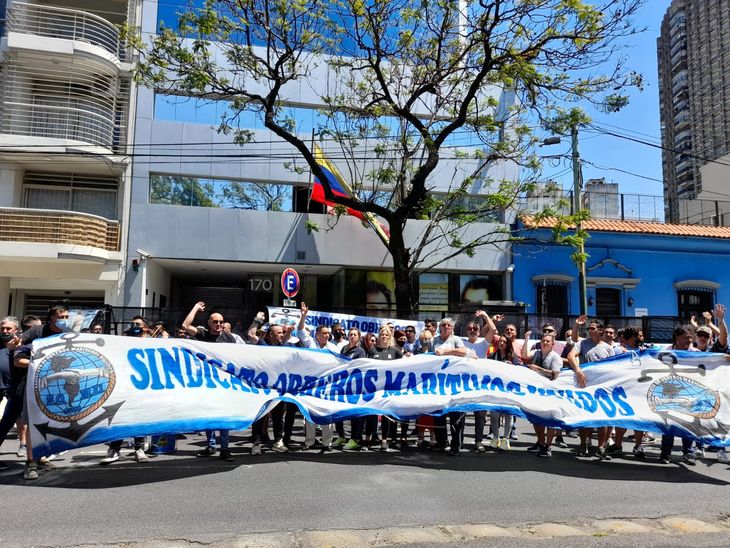 La movilizaci&oacute;n del SOMU frente a la embajada de Venezuela, en la ciudad de Buenos Aires.