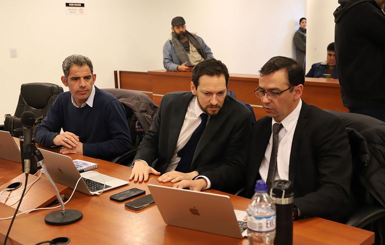 La querella con los abogados Egea, Kosovski y Roa Moreno. La querella con los abogados Egea, Kosovski y Roa Moreno.