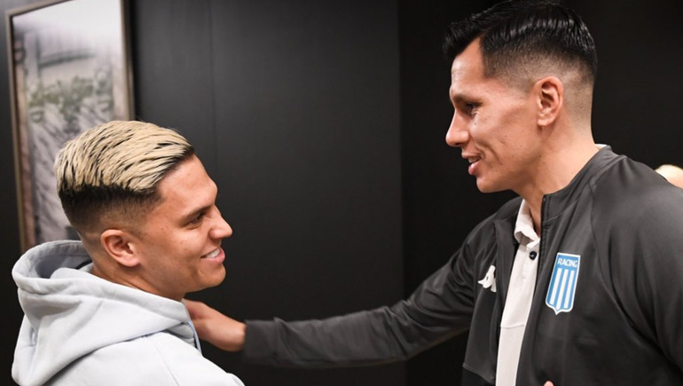 Juanfer Quintero saluda a Leonardo Sigali