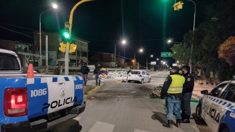 Metrobús: reclaman modificar rotonda para resguardar casa de accidentes