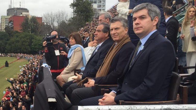 Macri dio marcha atrás y presidió el cierre de los festejos